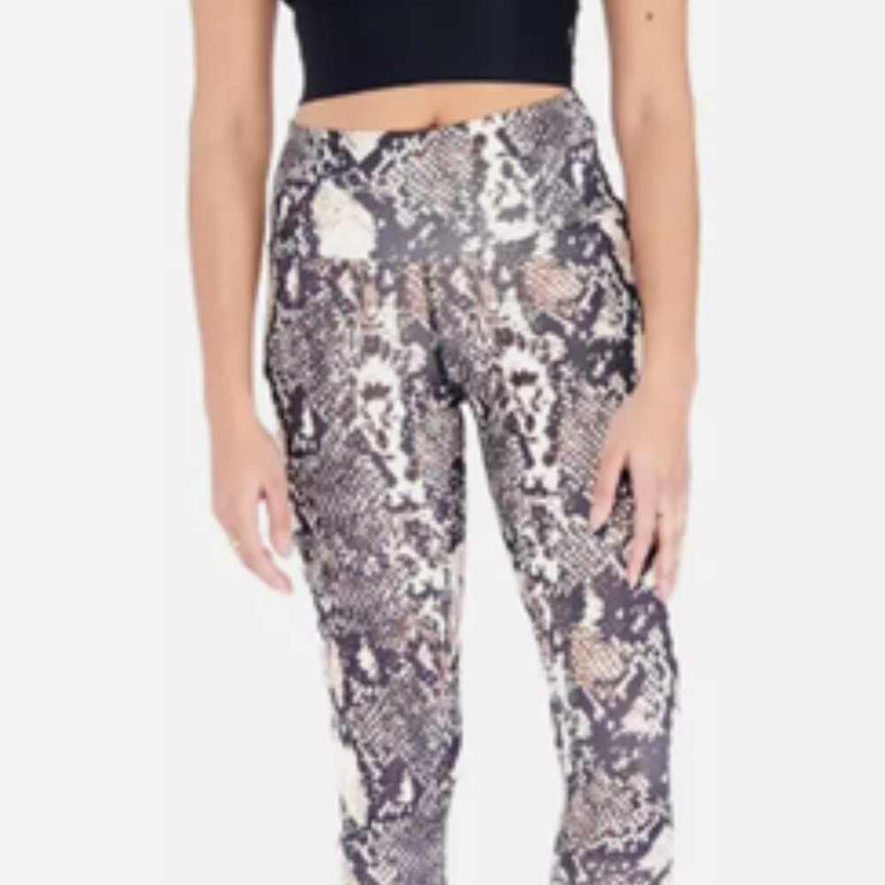 ❌SOLD OUT❌ NWT [Electric Yoga] Snake Print Gray Quick Dry Leggings Women's M S - Picture 3 of 4